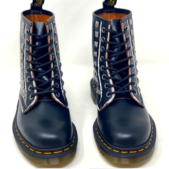 Dr. Martens 1460 Stud Lace Up Boots Leather W 8 - Picture 2 of 8